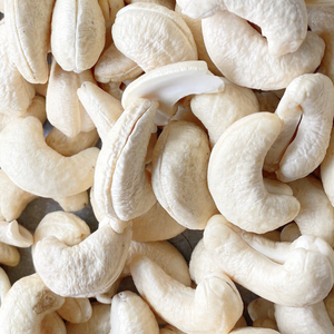 Offre Spéciale 2023 : Noix de cajou brutes WW180, WW240, WW320, LP en vrac, prêtes à être expédiées - Product Image 1