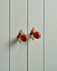 Boutons de meuble en laiton motif étoile avec poignée ronde foncée et billes décoratives en résine rouge pour armoire, étagère, porte, fenêtre - Lot de 2 - Product Image 6