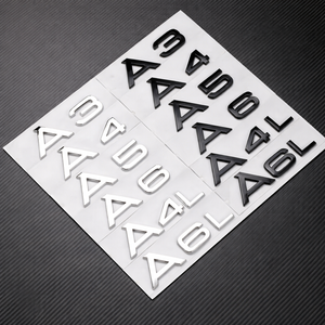 Emblema 3D Autoadhesivo Premium Plateado/Negro para Maletero de Coche, Calcomanía para Vehículo - Product Image 1