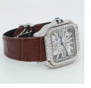 Reloj de Lujo con Diamantes de Moissanita Cuadrados, Correa de Cuero Negra, Esfera Digital, Caja de Acero Inoxidable, Totalmente Personalizable - Product Image 2