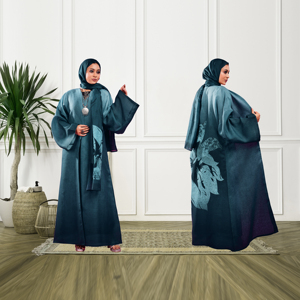 Abaya en lin avec panneau imprimé numérique artistique et foulard assorti – Élégante, modeste, longueur ras du sol, tenue islamique contemporaine pour femme - Product Image 1