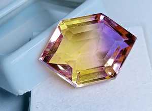 Ametrina con Corte Hexagonal, Gema Natural Facetada Suelta, Piedra de Joyería Certificada de Amatista y Citrino - Product Image 4