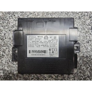 Módulo de Control de Presión de Neumáticos Renegade 2014-2022 Usado OEM 52072828 - Product Image 1
