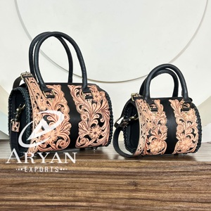 Bolso de Hombro Personalizado Hecho a Mano con Grabado Floral Estilo Western, Bolso Tipo Satchel de Cuero Genuino para Vaqueras, Bolso de Fin de Semana de Velocidad Media - Product Image 1