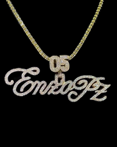 Collar con Placa de Nombre Personalizada en Escritura Cursiva con Incrustaciones de Diamantes Moissanita, Colgante Personalizado, Joyería Hip Hop, Colgante con Engaste Personalizado - Product Image 1