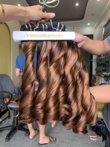 Lots de Cheveux Remy 100% Vietnamiens de Haute Qualité, Prix de Gros, Cheveux Vierges Bouclés et Volumineux de Meilleure Qualité, Marque VNHL, Styles à Trame Unique - Product Image 5