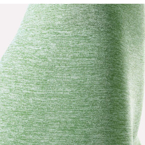 Ensemble de yoga pour femme sous marque privée : Leggings taille haute coupe ajustée et brassière de sport respirante – Collection Printemps - Product Image 6