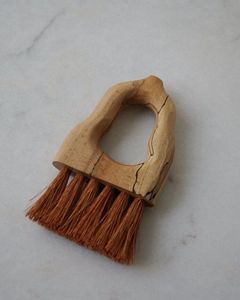 Cepillo de madera natural para limpiar el polvo del hogar, muebles, mesas, estantes y para uso diario en la eliminación de polvo. - Product Image 3