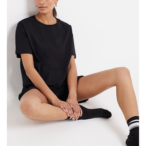 Vente en gros : T-shirt court à épaules tombantes 100 % coton de qualité supérieure pour femme et short à taille élastique – Personnalisez votre logo – Style urbain - Product Image 2