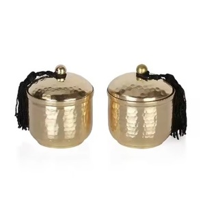 Bougie en cire de soja dans un pot avec support métallique écologique pour une utilisation en intérieur, décoration d'intérieur, bougies parfumées pour Noël et les anniversaires - Product Image 2