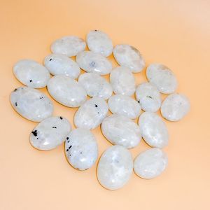 Pierre de Palmier en Pierre de Lune Naturelle, Cristal de Guérison Reiki, Méditation, Feng Shui, Forme Ovale Polie, Décoration de Fête, Cadeau Religieux - Product Image 3