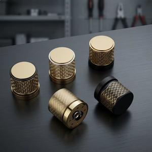 Manijas de Puerta de Latón Premium, Modernas, Acabado en Grafito SS, Negro CP, Oro PVD, Oro Rosa, Control Táctil Ambidiestro - Product Image 1