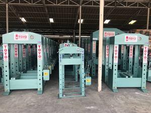 Prensa Hidráulica de Cuatro Columnas TOYO de 150 Toneladas, Máquina Industrial de Alta Rigidez - Product Image 3