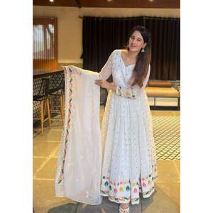DESIGNER GEORGETTE SEQUENCE BRODERIE TRAVAIL ANARKALI PANTALON AVEC DUPATTA BLANC - Product Image 1