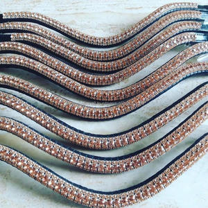 Nouvelle chaîne de cristaux de haute qualité Horse Brow Band 5 rangées dans de nombreuses couleurs toutes formes Bling Crystal Horse English Bridle brow bands - Product Image 4