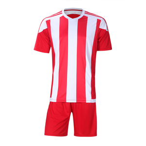 Maillots de football de haute qualité, ensembles d'uniformes personnalisés, ensemble complet d'uniformes de football, vêtements de football respirants et à séchage rapide - Product Image 5