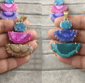 Meilleure Qualité Naturel Solaire Quartz Semi-Cerclé Pendentif Druzy Agate Feng Shui Sculpté Guérison Gemme En Gros Bijoux En Cristal - Product Image 4