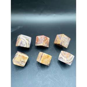 Cube de calcite violette naturelle 3-5 cm, pierre polie à bandes, cristal décoratif pour la décoration intérieure - Product Image 1