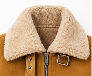 Veste en polaire pour femme avec col châle, manches longues et fermeture boutonnée - Product Image 2