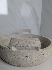 Frutero de Travertino Hecho a Mano con Asas, Centro de Mesa Rústico de Piedra, Tazón Decorativo de Travertino Natural para Hogares y Cocinas - Product Image 2