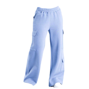 Traje formal a medida: Traje de mezcla de lana con pliegues permanentes definidos que elevan la utilidad de la prenda a un nivel formal para mujeres. - Product Image 3