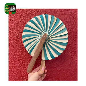 Éventail en feuille de palmier traditionnel fait main, écologique, couleur et design personnalisables, disponible pour les cadeaux d'affaires et les souvenirs - Product Image 5