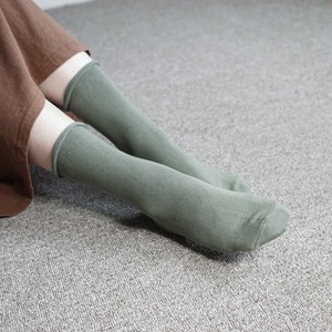 Chaussettes pour femmes, couleur unie, mélange de coton, respirantes, tricotées, pour un usage quotidien, style automne, coupe classique - Product Image 4