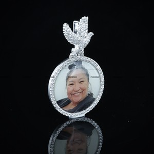 Colliers Pendentifs Photo Personnalisés Hip Hop Iced Out en Moissanite Diamant, Médaillon Rond Grand Cercle - Product Image 3