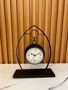 Horloge de bureau élégante en métal pour le télétravail, avec fonctionnement silencieux et finition métallique moderne - Product Image 6