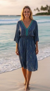 Robe bohème en soie bleue à motifs paisley |   Robe midi à coupe décontractée avec manches chauve-souris |   Robe d'été d'inspiration vintage pour femmes - Product Image 2