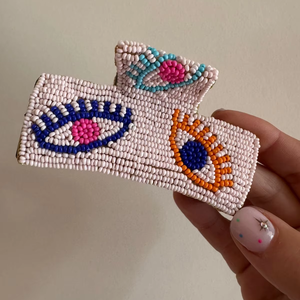 กิ๊บติดผมคุณภาพสูงสำหรับผู้หญิง ประดับด้วยลูกปัดเย็บมือขนาดเล็กและคริสตัล เหมาะสำหรับงานปาร์ตี้ ทำด้วยมือและเป็นมิตรกับสิ่งแวดล้อม - Product Image 1