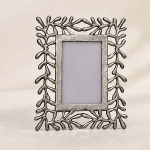 Luxury Aluminum Metal Photo Frame with Elegant <b>Twig</b> Detail Irregular Coral-Inspired Silver Picture Frame In Wholesale Price - Product Image 1