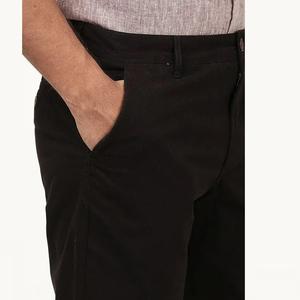 Shorts Chino Bermuda Décontractés pour Hommes de Haute Qualité 100% Coton OEM Personnalisés avec Ceinture Élastique, Devant Plat, Fermeture Éclair et Multiples Poches - Product Image 2