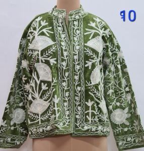 Veste en velours brodée Suzani en coton, faite à la main, de luxe, taille unique, modeste, unisexe, style ouzbek, dernière tendance britannique - Product Image 2