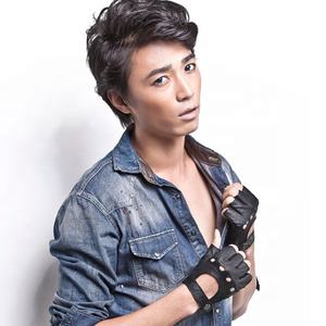 Gants de conduite en cuir pour hommes en peau de chèvre sans doigts de style court avec fermeture à bouton Dressing élégant pour un usage quotidien/décontracté - Product Image 1