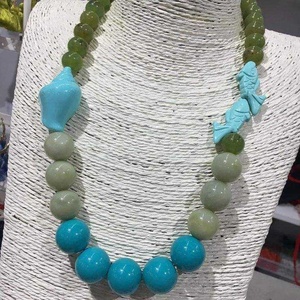 Collar de Resina Hecho a Mano de Alta Calidad para Mujer, Hermoso Collar de Moda con Cuentas y Cadena de Madera Pulida, Regalo Directo de la India - Product Image 1