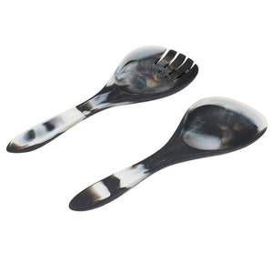 Juego de Cubiertos para Ensalada de Resina, Diseño Moderno en Blanco y Negro, No Tóxico y Ecológico, con Cuchara y Tenedor de Mango Largo - Product Image 1