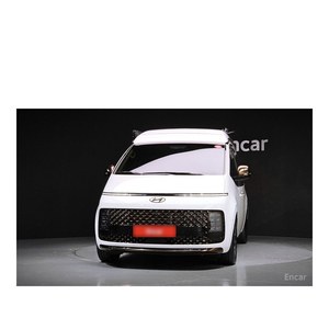 Hyundai Staria 4x4 Campervan 2023 avec boîte automatique et sièges en cuir, 3 963 km, Diesel, Caméra de recul, Conduite à gauche - Product Image 3