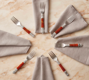 Ensemble de fourchettes en acier inoxydable avec poignée micro perlée de couleur orange, parfait pour les ustensiles de cuisine à domicile, les hôtels et les restaurants. - Product Image 4