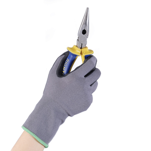 Gants en nitrile à usage général offrant une protection confortable des mains, une mobilité flexible et une forte adhérence pour diverses activités sur le lieu de travail. - Product Image 2