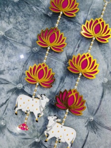 Décorations de porte traditionnelles Lotus et Vache pour la décoration intérieure, idéales pour les occasions festives et les mariages, vente en gros OEM - Product Image 1