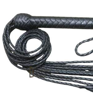 แส้หนังวัวพร้อมปลายที่นุ่มนวลเพื่อการเล่นแบบสัมผัสเบาๆ และสร้างความรู้สึกเร้าใจ - Product Image 4