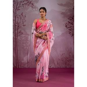 Sari en mousseline de soie de créateur avec un magnifique imprimé floral pour les occasions de fête - Product Image 3