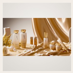 facial <b>kit</b> for women Hwanghu Jihwa Hwanghoozihwa Chiljahwa 7-Piece Set Made in Korea White Botanical Extract - Product Image 3