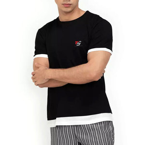 T-shirt pour homme au design optimal, matière extensible douce au toucher et coupe décontractée, idéal pour les activités de plein air - Product Image 1