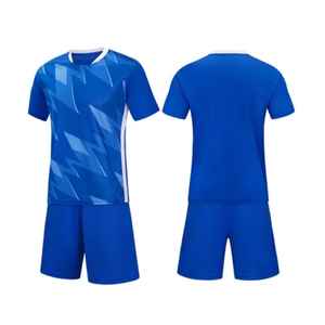 Uniforme de fútbol personalizado de calidad única, 100% poliéster, uniforme de equipo en venta, fabricación directa en Pakistán. - Product Image 3