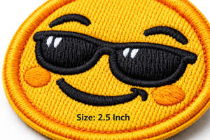 Lote de 100 parches bordados de cara sonriente con ceja elevada, 10 colores, termoadhesivos o para coser, para prendas y accesorios - Product Image 4