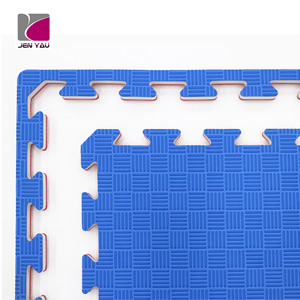 Interlocking Grid Design <b>Mat</b> 100x100cm 20mm UKAS Approved for Fitness Center Dojo - Product Image 2