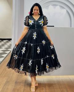 Nouvelle Robe Décontractée à Imprimé Floral Style Western 2026 pour Femme Grande Taille, Col en V, Tissu Imprimé Fantaisie Lourd, Manches Courtes - Product Image 6