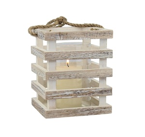 Linterna de Madera Brillante de Marca Privada con Estructura de Madera Resistente, Artículo Decorativo para Iluminación con Velas en Interiores y Exteriores - Product Image 1